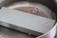 Cómo mantener cuchillos perfectamente afilados con piedras de agua